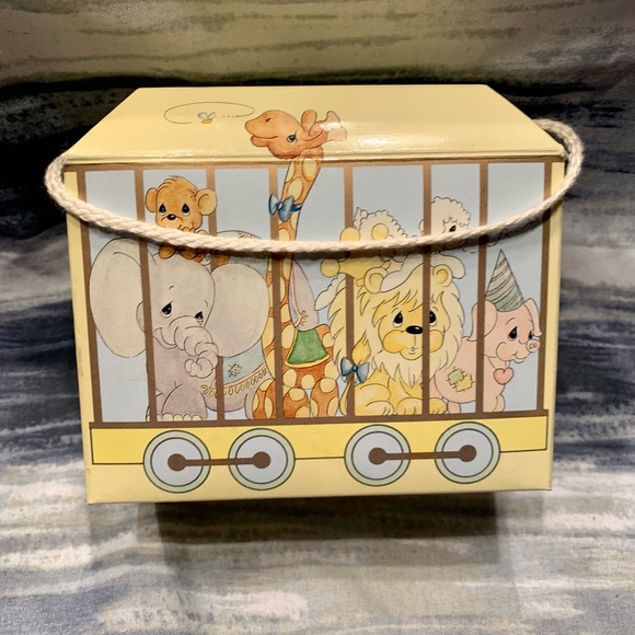 Precious Moments Birthday Train Year 3 Pig - Picture 8 of 9